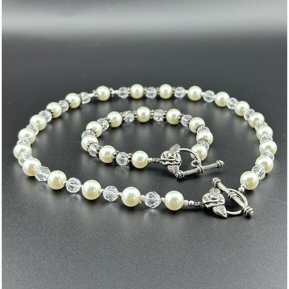 Set Faux Pearl Crystal Silver-tone Rose Toggle Necklace 16" Bracelet 7.5" - Picture 9 of 11